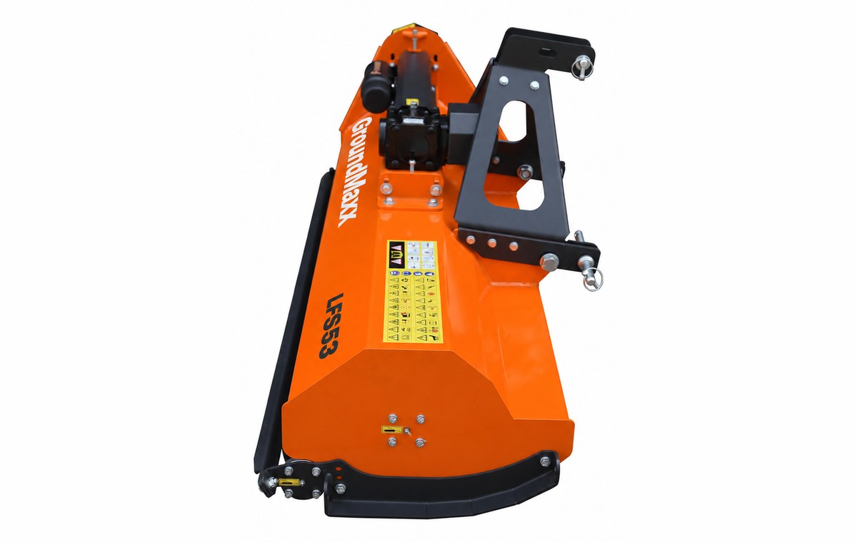 GroundMaxx LFS53 flail mower, rear view of the cutting deck and rear roller