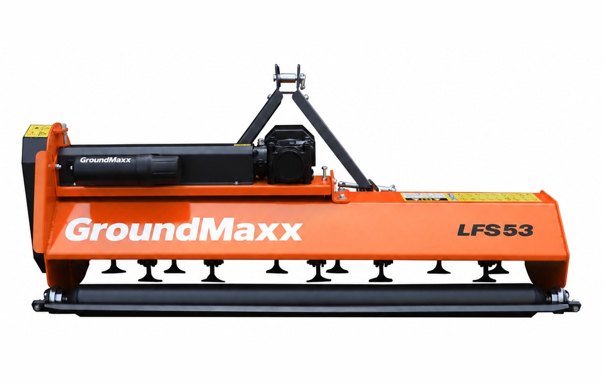GroundMaxx LFS53 flail mower, close view of the flail rotor and hammer blades along the deck edge